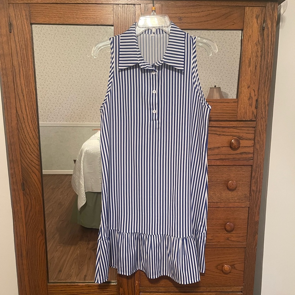 Chic Sleeveless Blue Striped Dress